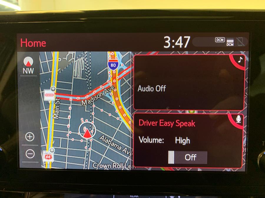 2021 Toyota Sienna XLE FWD 8-Passenger (Natl) photo
