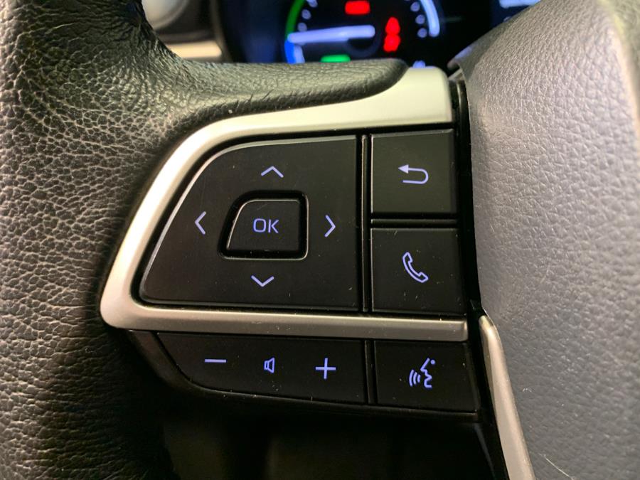 2021 Toyota Sienna XLE FWD 8-Passenger (Natl) photo