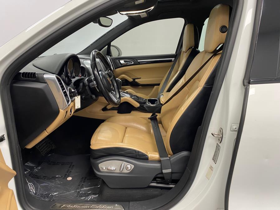 2018 Porsche Cayenne Platinum Edition AWD photo