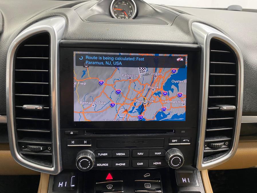 2018 Porsche Cayenne Platinum Edition AWD photo
