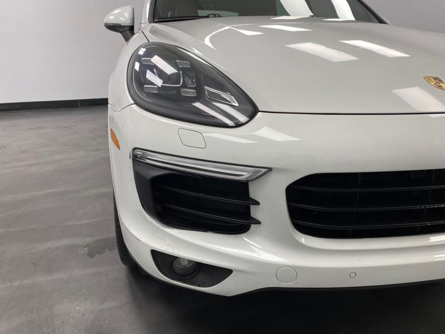 2018 Porsche Cayenne Platinum Edition AWD photo