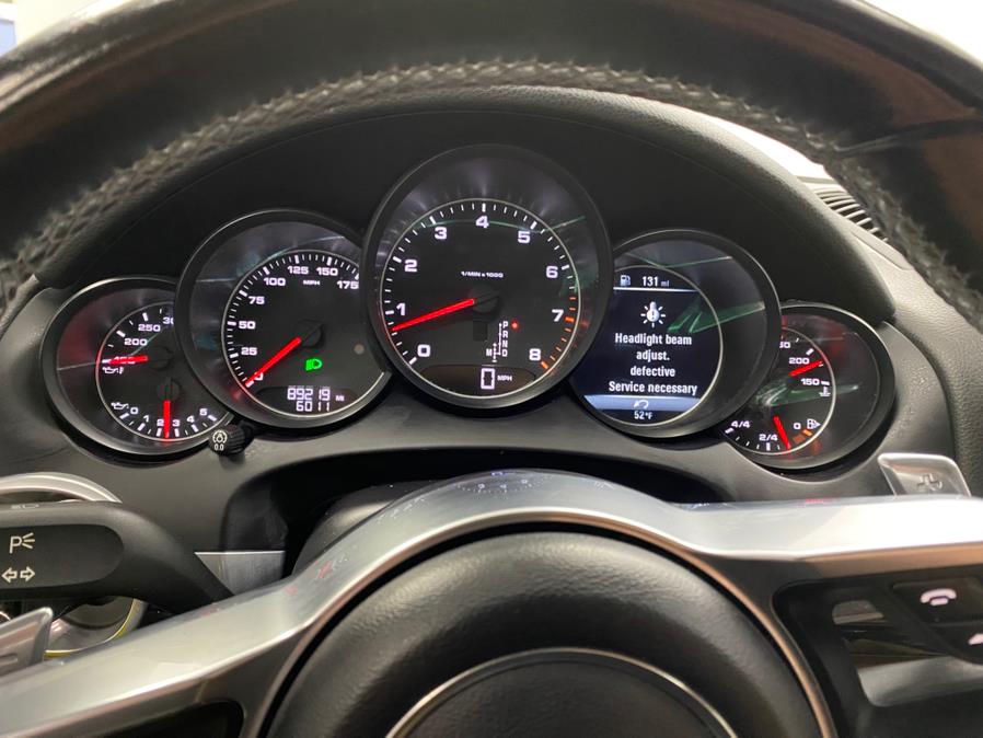2018 Porsche Cayenne Platinum Edition AWD photo