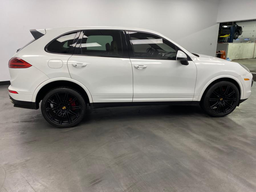 2018 Porsche Cayenne Platinum Edition AWD photo