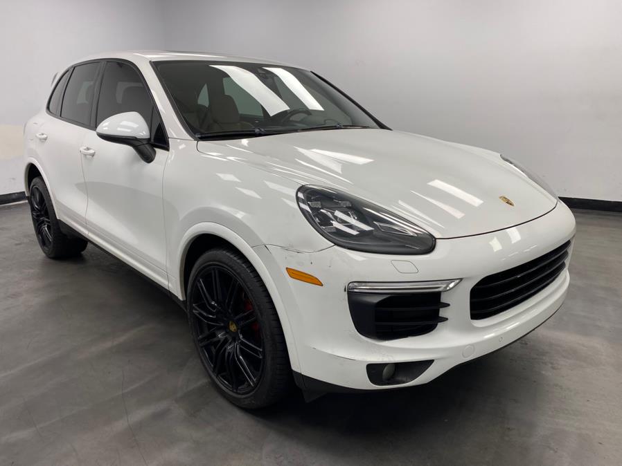 2018 Porsche Cayenne Platinum Edition AWD photo