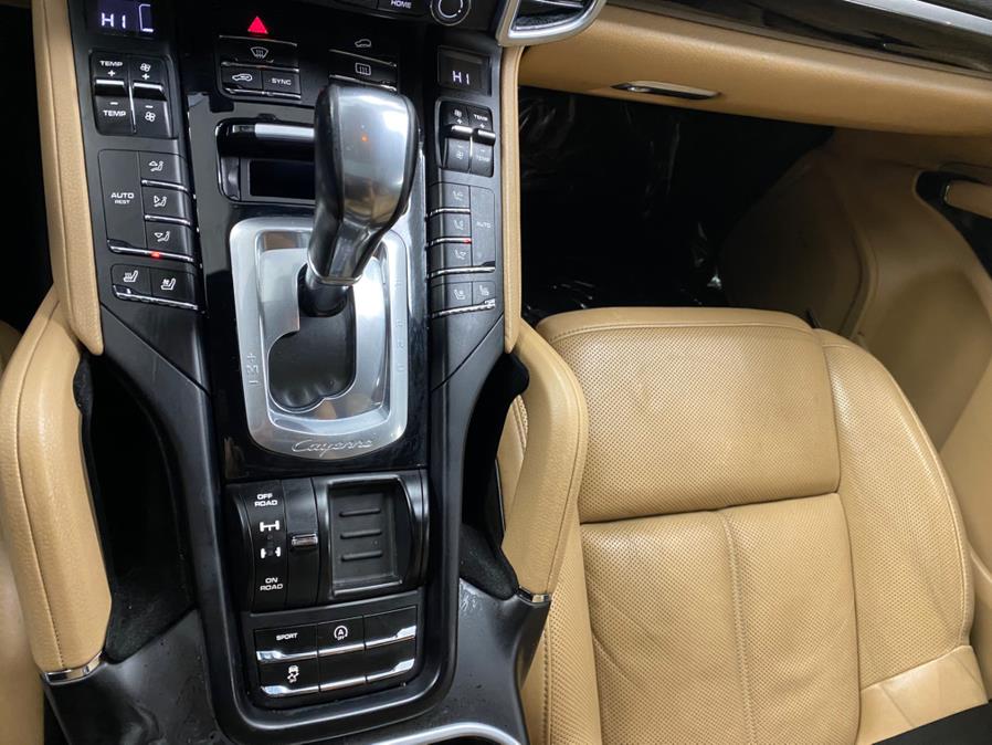 2018 Porsche Cayenne Platinum Edition AWD photo