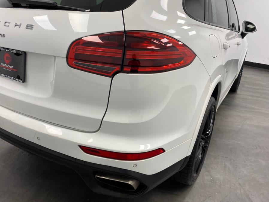 2018 Porsche Cayenne Platinum Edition AWD photo