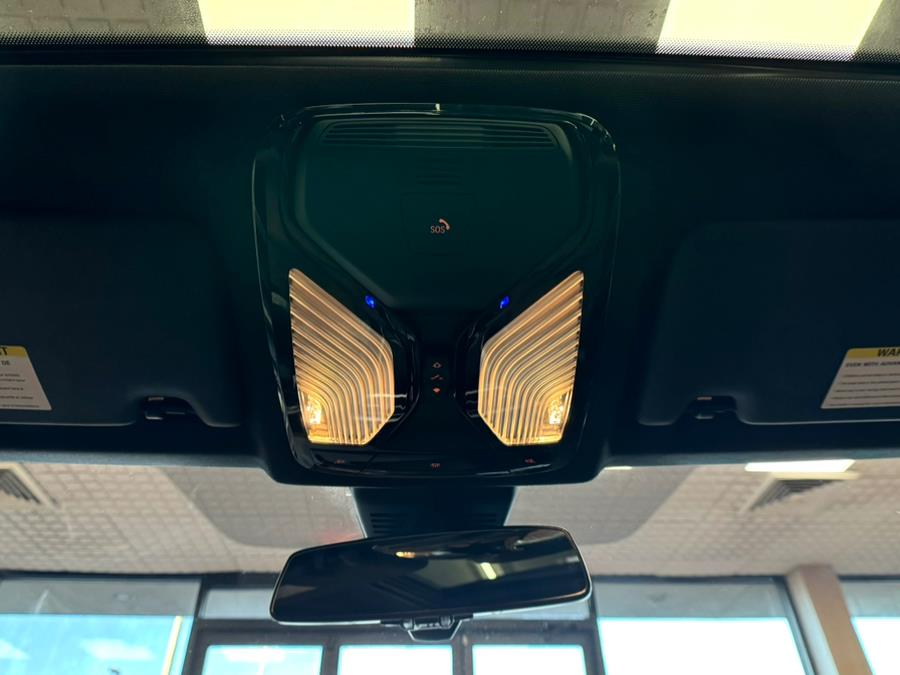 2021 BMW 3-Series 330i xDrive Sedan North Americ photo