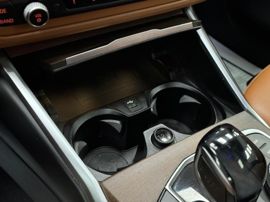 2021 BMW 3-Series 330i xDrive Sedan North Americ photo