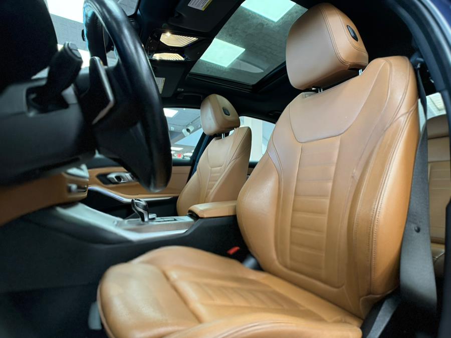 2021 BMW 3-Series 330i xDrive Sedan North Americ photo
