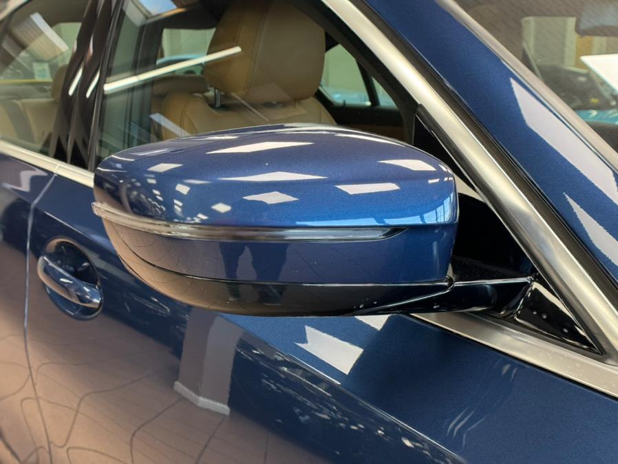 2021 BMW 3-Series 330i xDrive Sedan North Americ photo