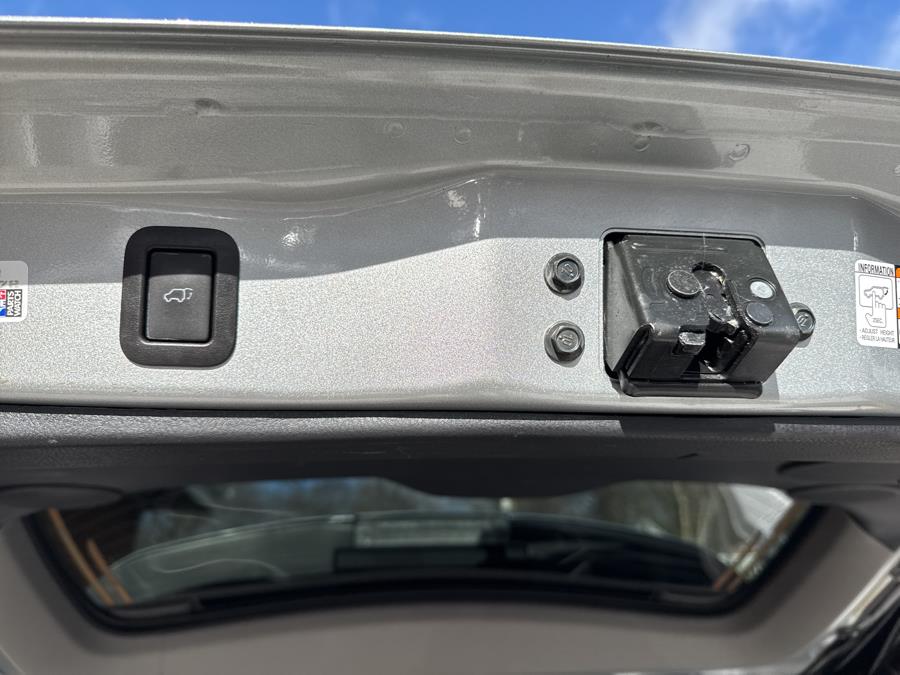 2018 Toyota Highlander Limited V6 AWD photo