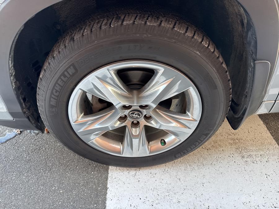 2018 Toyota Highlander Limited V6 AWD photo