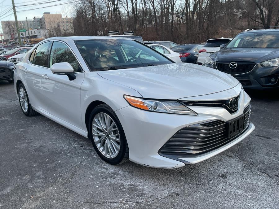 2020 Toyota Camry XLE Auto (Natl) photo