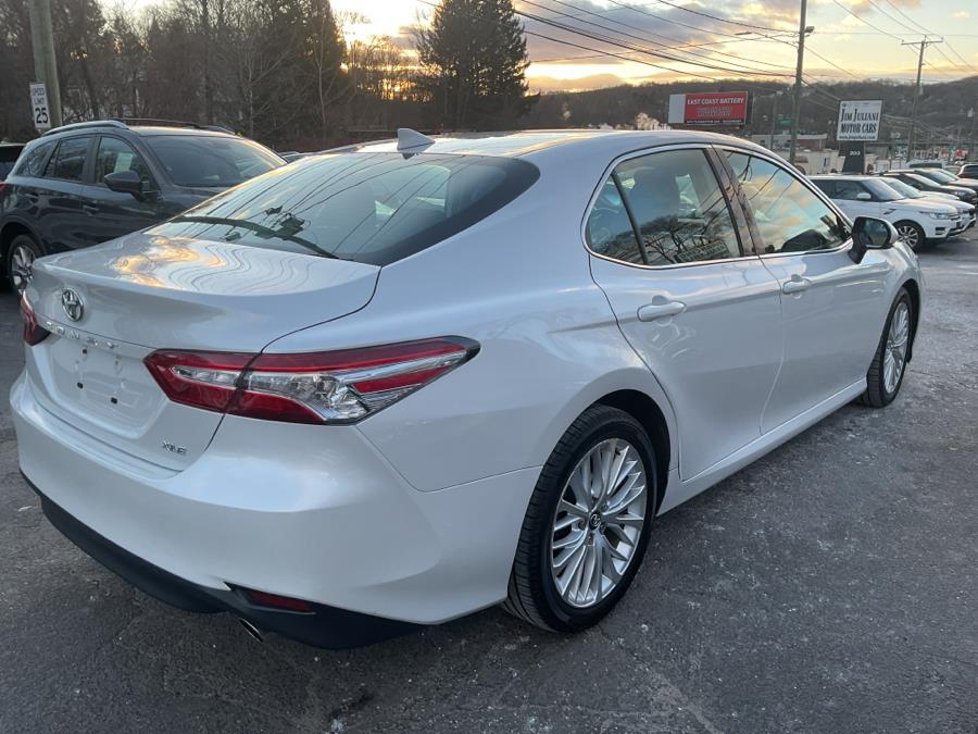 2020 Toyota Camry XLE Auto (Natl) photo