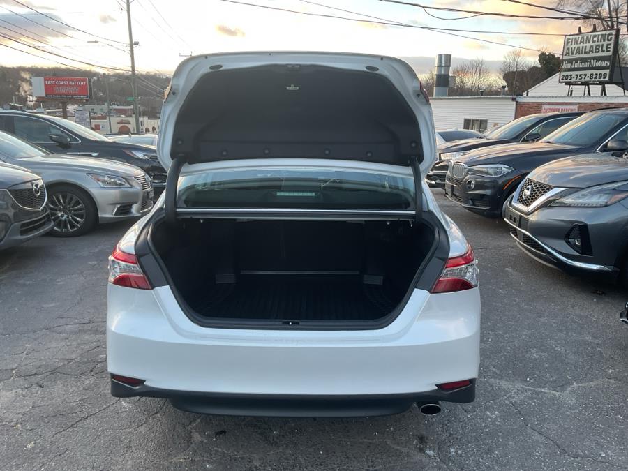 2020 Toyota Camry XLE Auto (Natl) photo