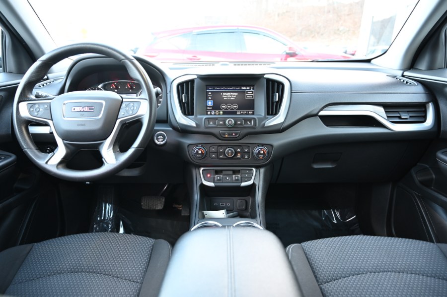 2022 GMC Terrain AWD 4dr SLE photo