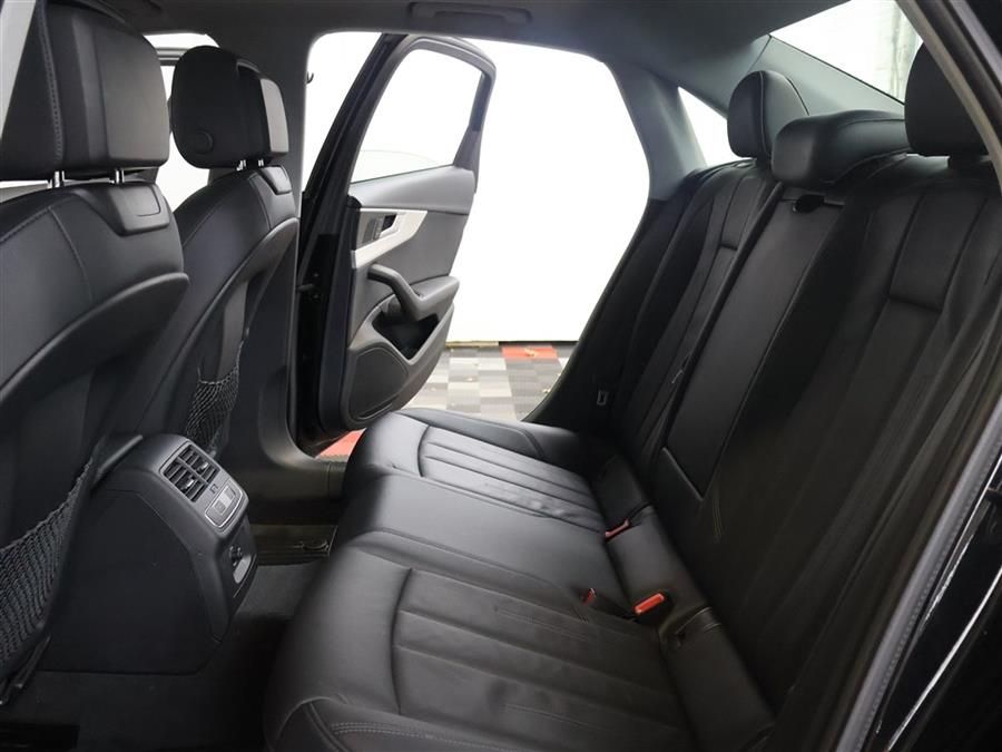 2018 Audi A4 PREMIUM photo
