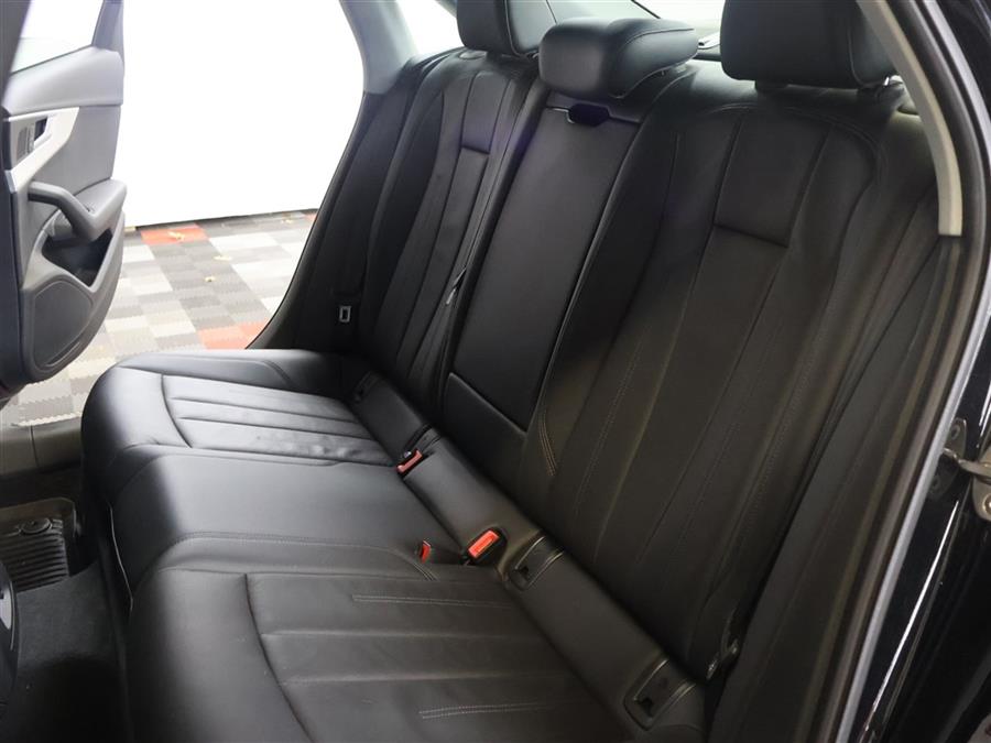 2018 Audi A4 PREMIUM photo