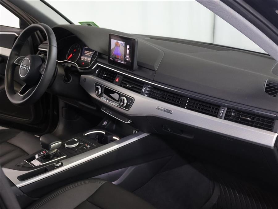 2018 Audi A4 PREMIUM photo