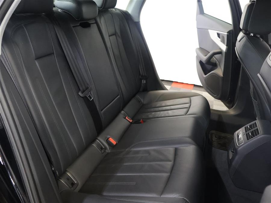 2018 Audi A4 PREMIUM photo