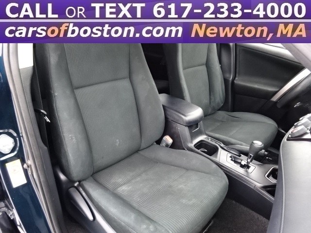 2016 Toyota RAV4 LE AWD photo