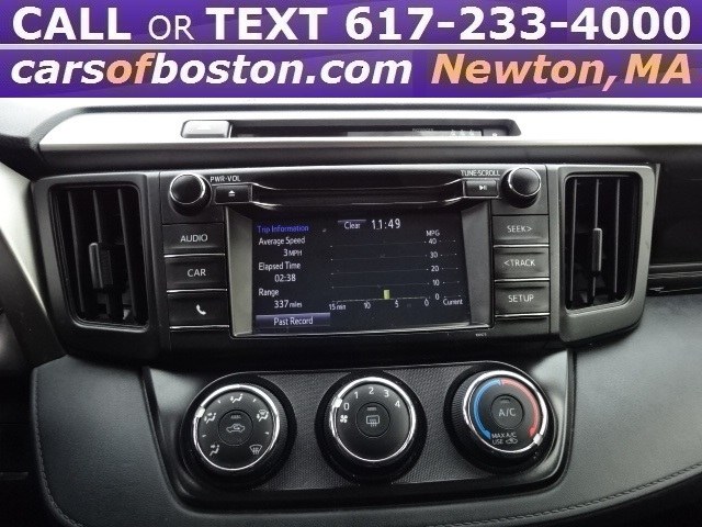 2016 Toyota RAV4 LE AWD photo