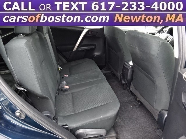 2016 Toyota RAV4 LE AWD photo