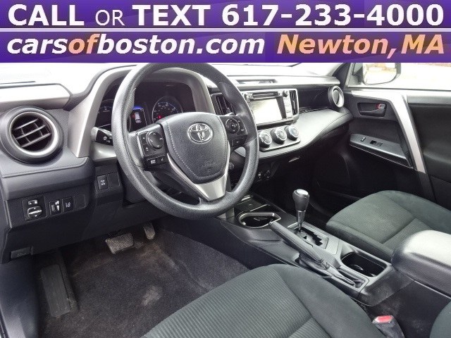 2016 Toyota RAV4 LE AWD photo
