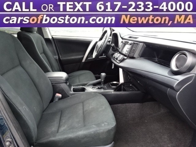 2016 Toyota RAV4 LE AWD photo