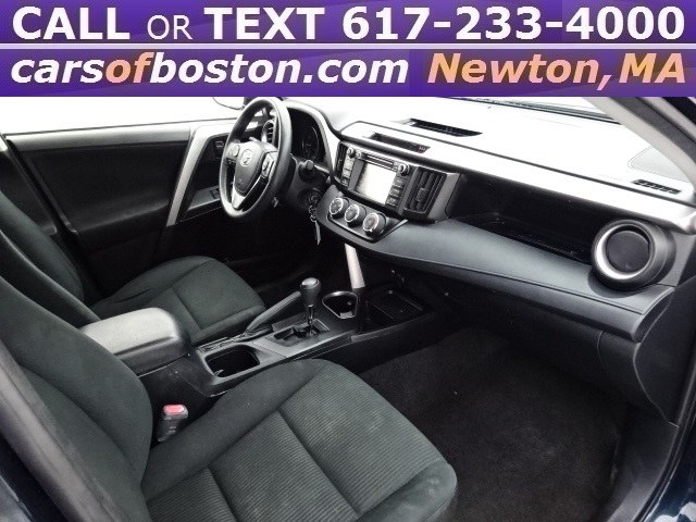 2016 Toyota RAV4 LE AWD photo