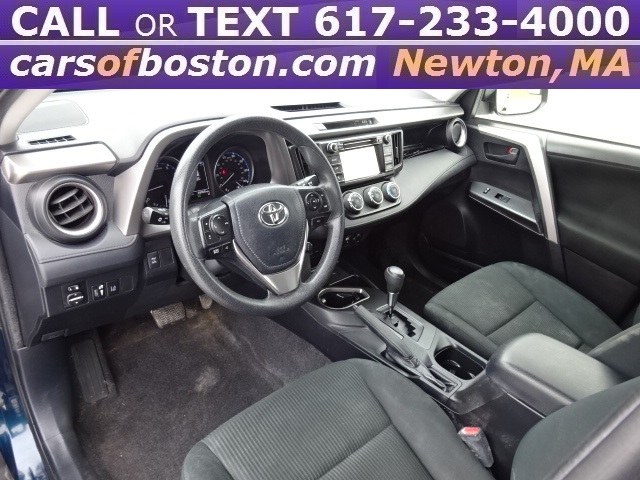 2016 Toyota RAV4 LE AWD photo
