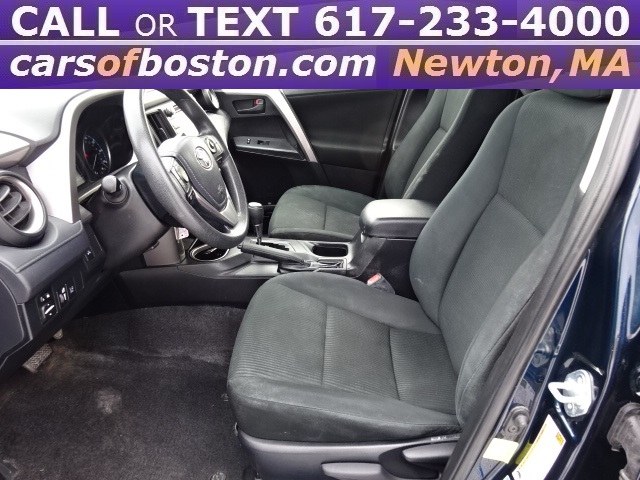2016 Toyota RAV4 LE AWD photo