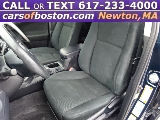 2016 Toyota RAV4 LE AWD photo