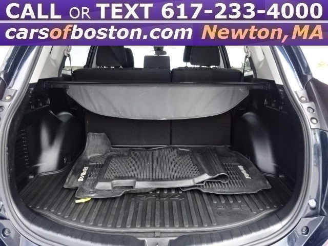 2016 Toyota RAV4 LE AWD photo