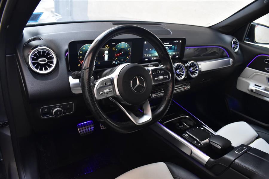 2021 Mercedes-Benz GLB GLB 250 4dr SUV photo
