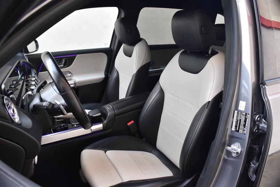 2021 Mercedes-Benz GLB GLB 250 4dr SUV photo