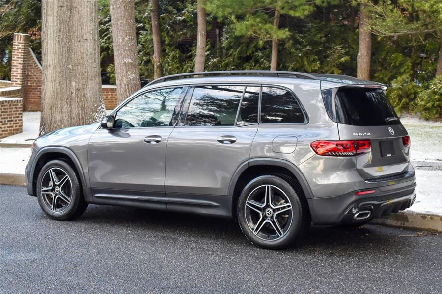 2021 Mercedes-Benz GLB GLB 250 4dr SUV photo
