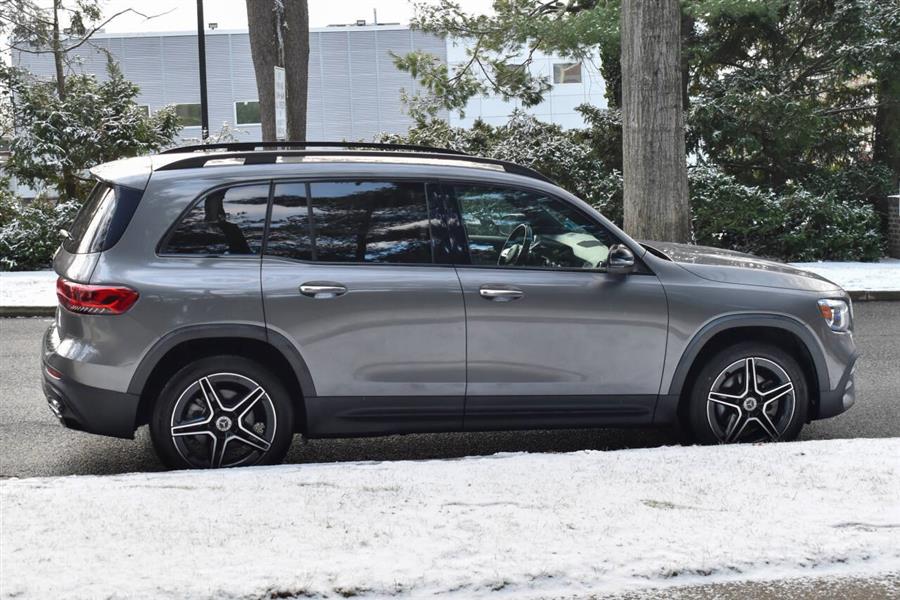 2021 Mercedes-Benz GLB GLB 250 4dr SUV photo