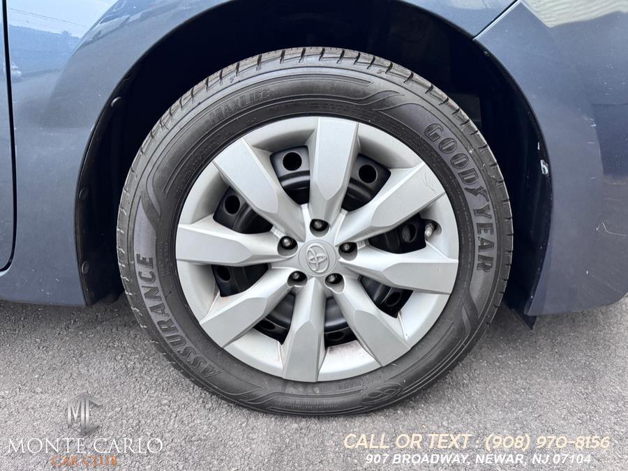 2016 Toyota Corolla 4dr Sdn Auto L (Natl) photo
