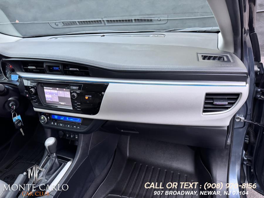 2016 Toyota Corolla 4dr Sdn Auto L (Natl) photo