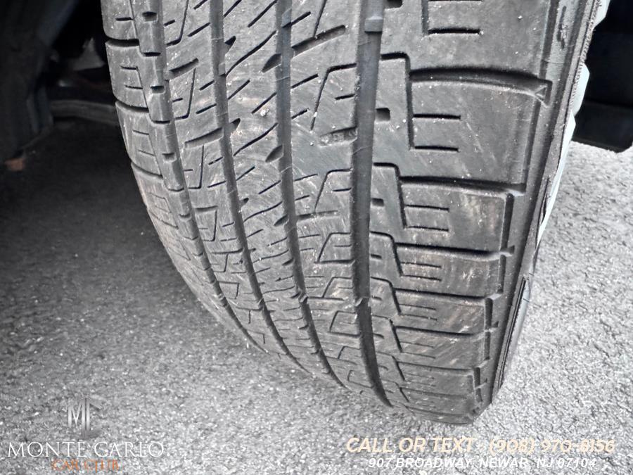 2016 Toyota Corolla 4dr Sdn Auto L (Natl) photo