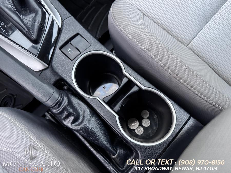 2016 Toyota Corolla 4dr Sdn Auto L (Natl) photo