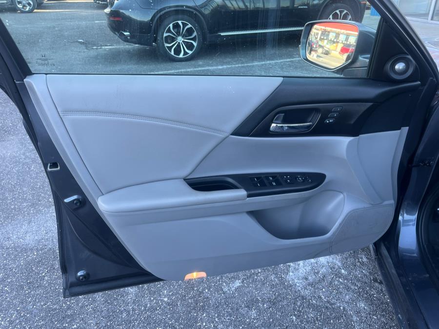 2015 Honda Accord V6 Auto Touring  ONE OWNER!! photo