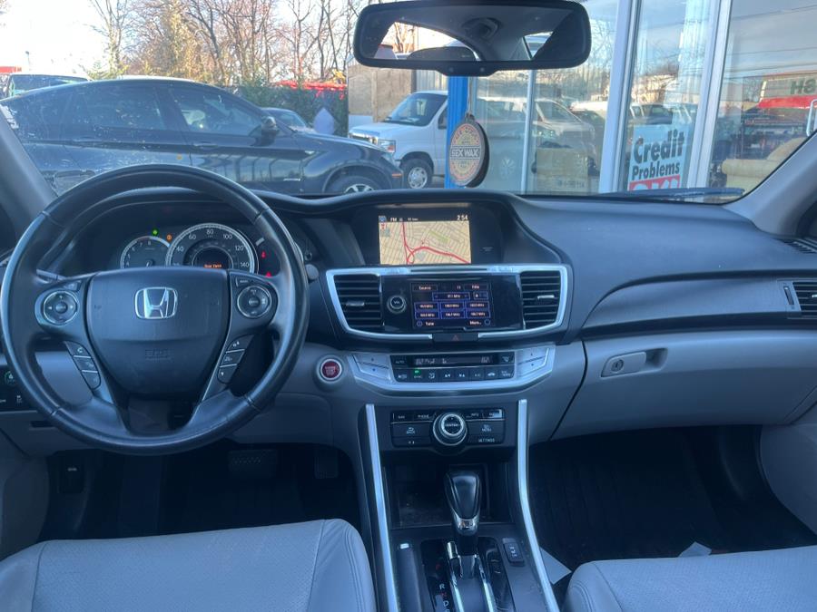2015 Honda Accord V6 Auto Touring  ONE OWNER!! photo