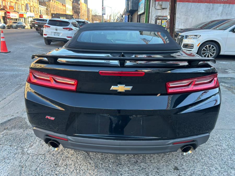 2017 Chevrolet Camaro 2dr Conv 2LT photo