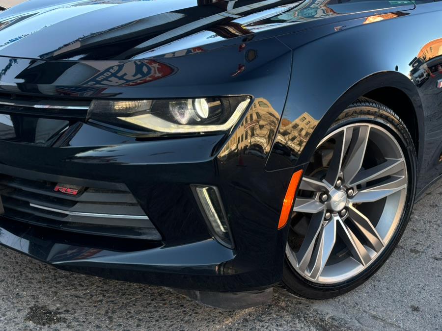 2017 Chevrolet Camaro 2dr Conv 2LT photo