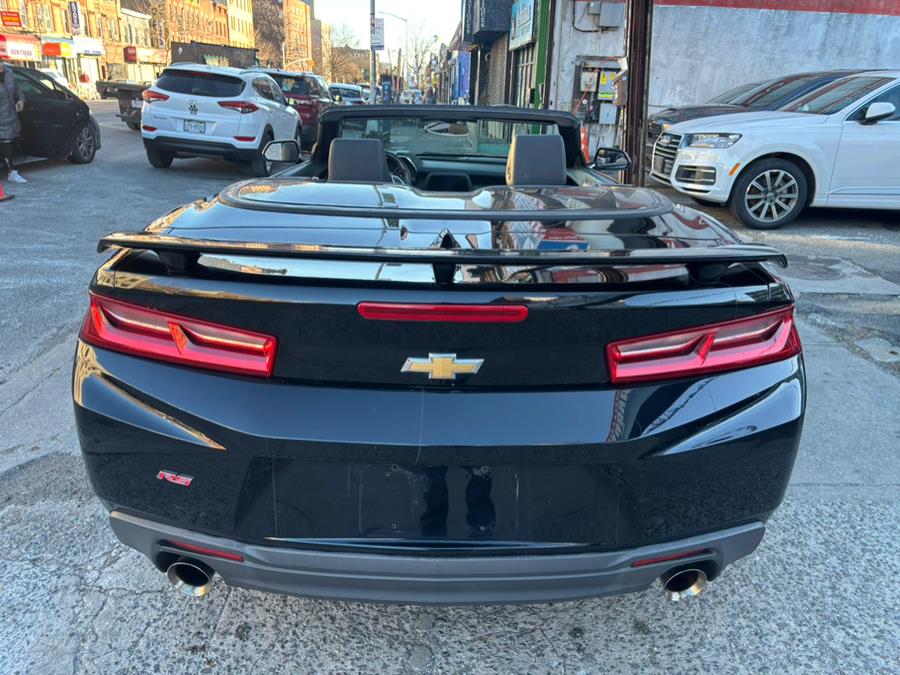 2017 Chevrolet Camaro 2dr Conv 2LT photo