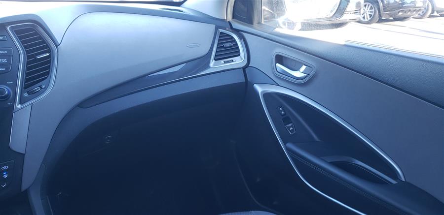 2015 Hyundai Santa Fe Sport FWD 4dr 2.4 photo