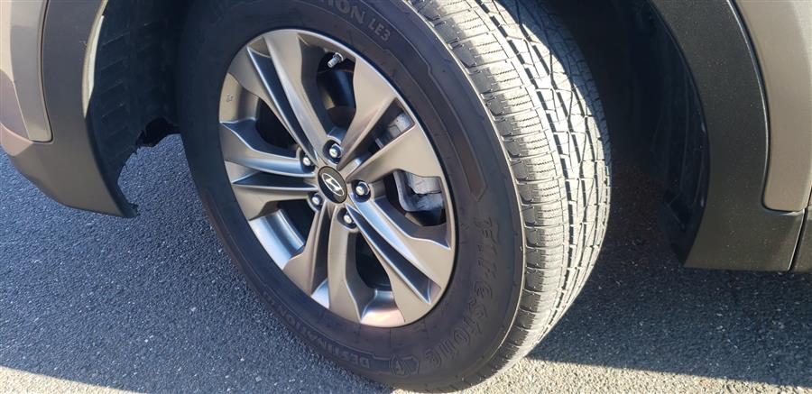 2015 Hyundai Santa Fe Sport FWD 4dr 2.4 photo