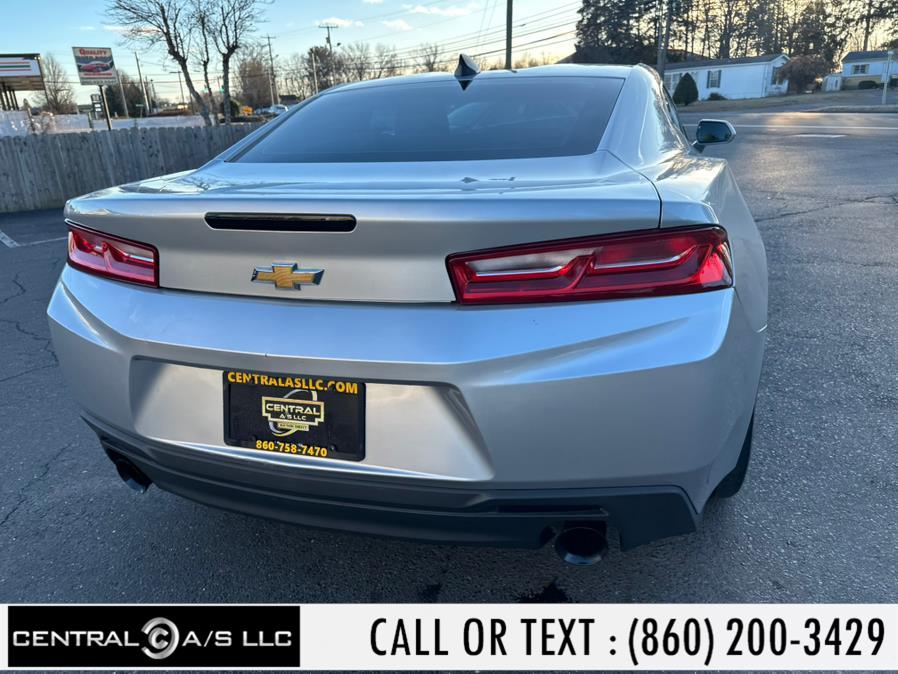 2016 Chevrolet Camaro 2dr Cpe 1LT photo
